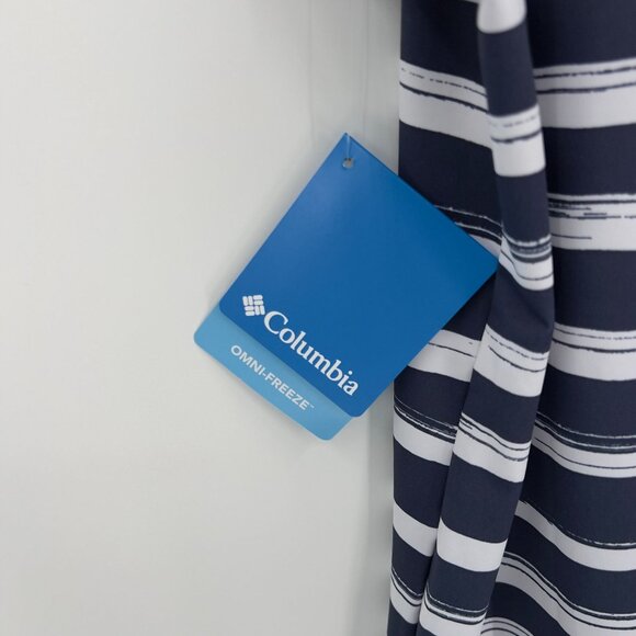 Columbia Women's M Medium Navy & White Striped Sleeveless Top With Open Back Pan - Picture 7 of 9